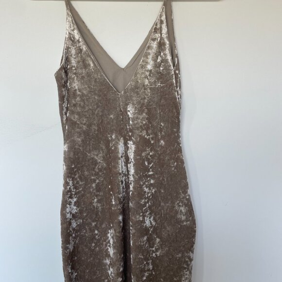 ASTR Gold Velvet Coco Bodycon Mini Dress (xs) - Picture 6 of 9